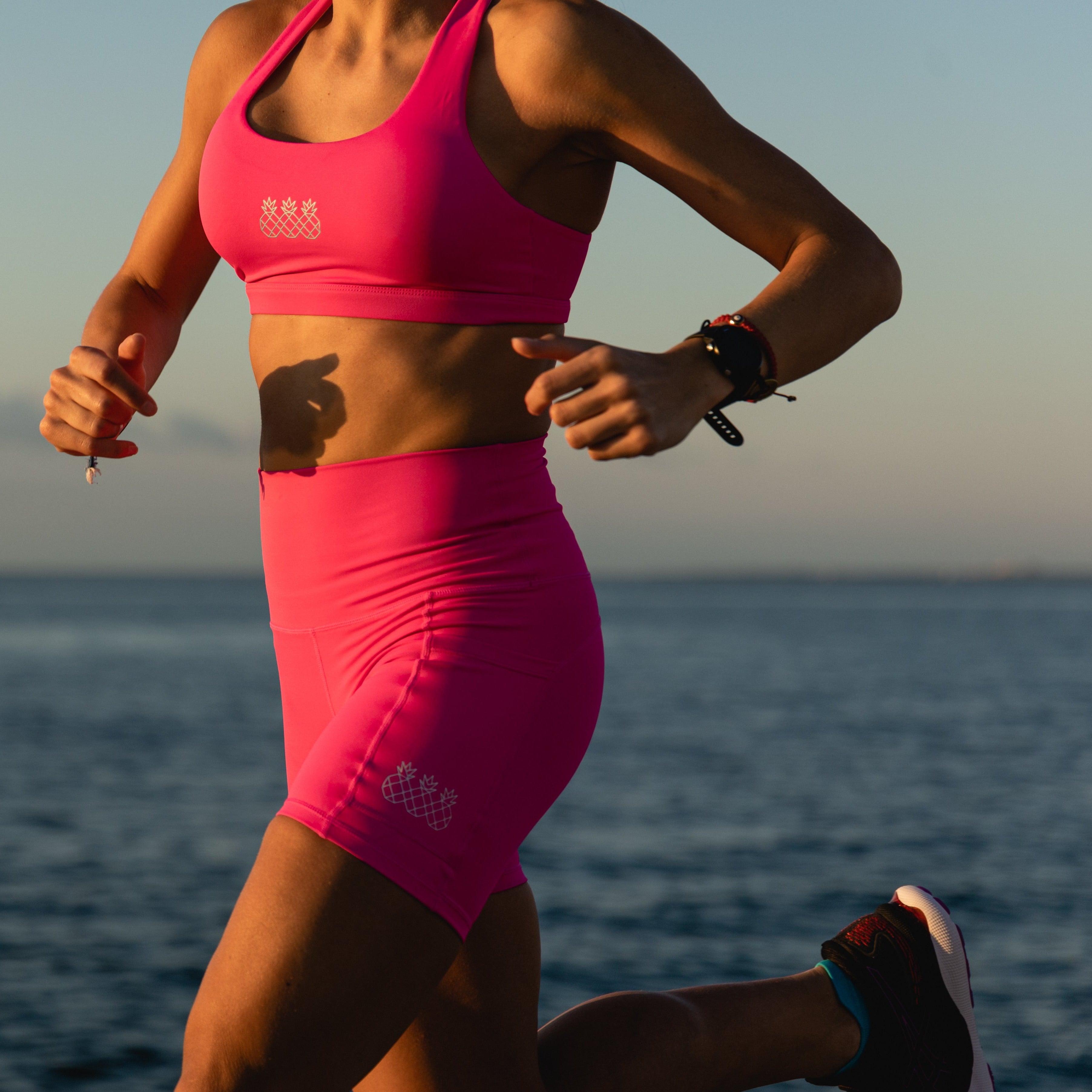 Women's OMG Shorts 6" | Hot Pink