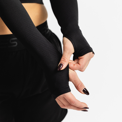 Women's Perform LS Crop | Black